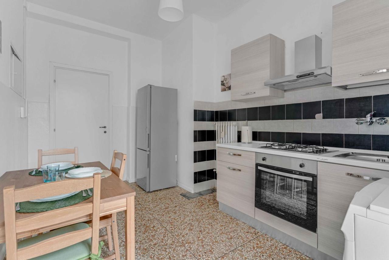 Apartment Mico Allianz Fiera, City Life, San Siro Milaan Buitenkant foto